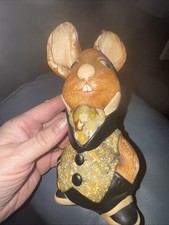 Pendelfin Uncle Soames Gold