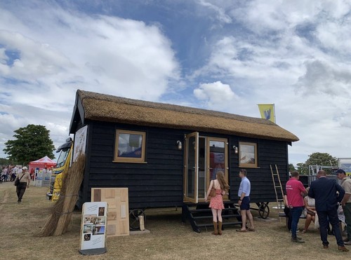 Shepherds hut brand - hut-,