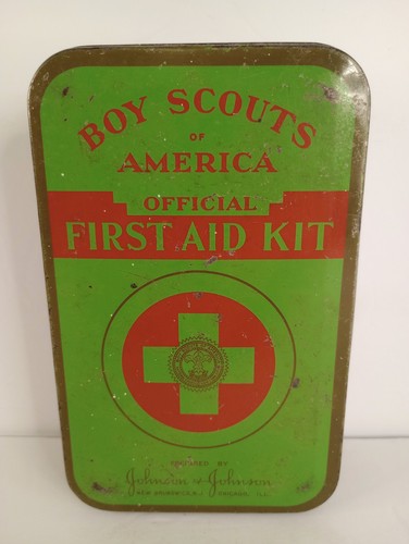 Vintage boy scouts first - first, aid