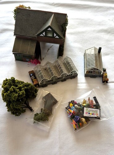 Model building group - 1:76,