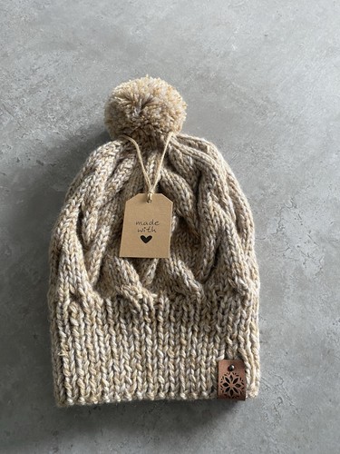 Hand knitted cable - hand,