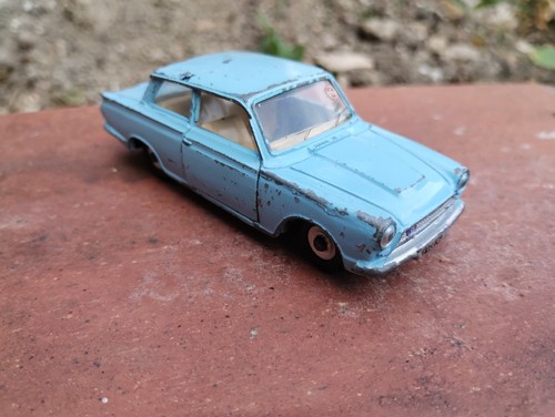Dinky toys 139 - dinky, ford