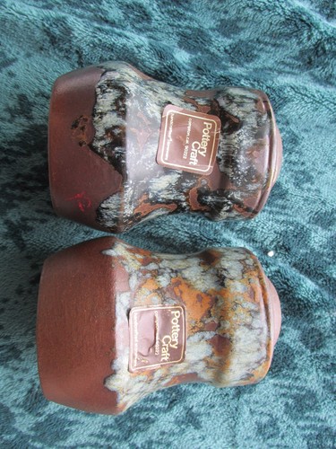 Salt pepper shakers pottery - salt,