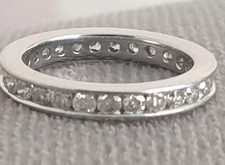 18ct White Gold 1ct Diamond Full Eternity Ring J 3 Grams 