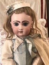 Antique French Closed Mouth