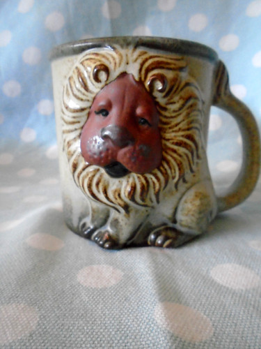 Vintage lion stoneware - vintage,