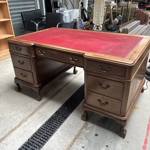 Chestnut mahogany - chestnut,