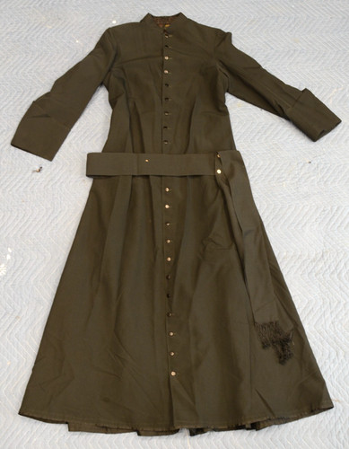 Used loose black cassock - +,