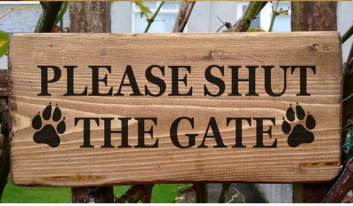 Close the gate dog - close,