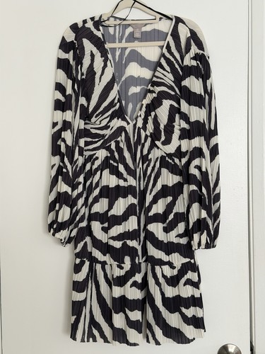 Pleated mini dress - pleated, deep