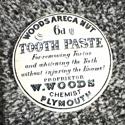 Woods areca nut tooth - w., paste