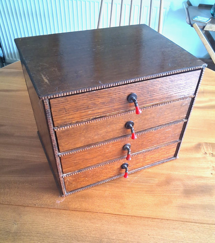Small vintage oak draw - small,