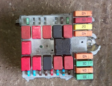 2015 FIAT DUCATO PEUGEOT BOXER CITROEN RELAY ENGINE BAY FUSE BOX 1367661080