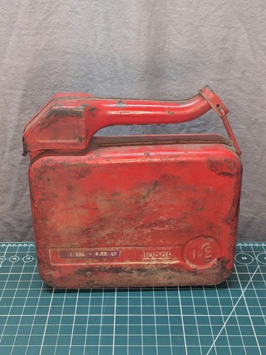 Vintage tudor gallon litre - gallon,