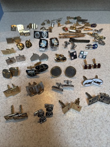 Lot cufflinks pins - of, tie