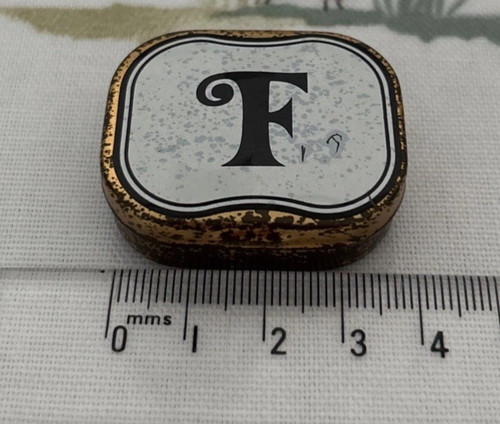 Small name initial metal tin - f,