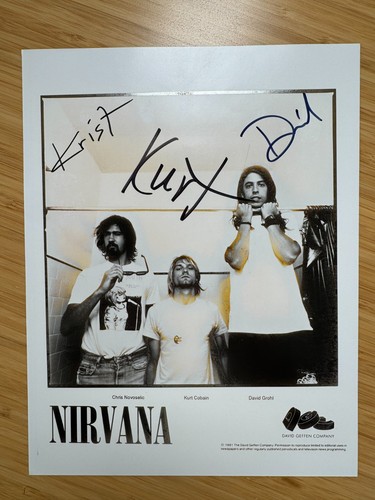 Nirvana signed 1991 dgc - nirvana,