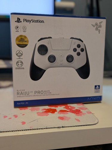Razer raiju pro - v3,