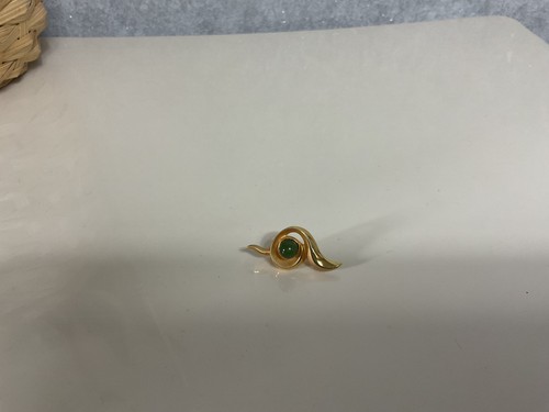Vintage gold tone music note - music,