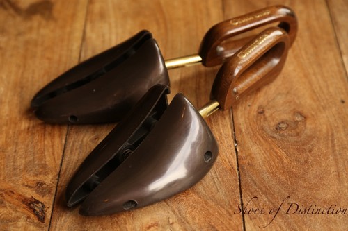 Church wooden shoe trees - church's,