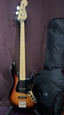 Fender Deluxe Active Jazz Bass in 3 Tone Sunburst
