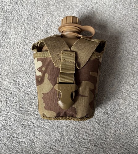 Camo plastic canteen with - camo,