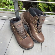 Mens Johnscliffe Walking Boots