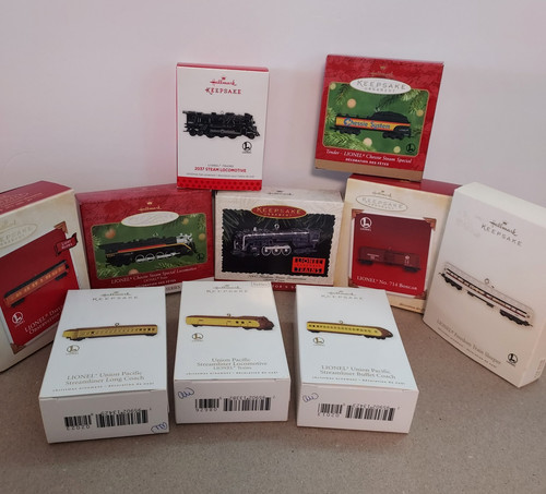 Lionel train lot - lionel,