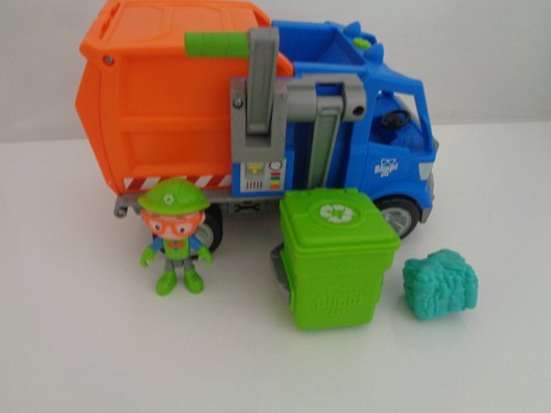 Blippi recycling garbage - blippi,