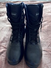 magnum work boots size 9 black ,new without tags