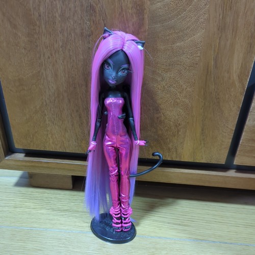 Monster high ooak reroot - monster,