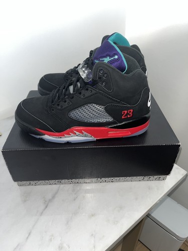 Jordan retro top size uk - 5,