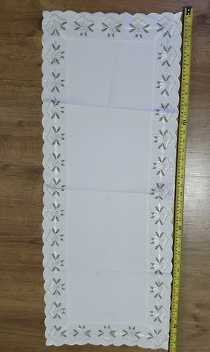 Vintage hand embroidered - hand,