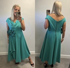 Kevan Jon Kora Roset green