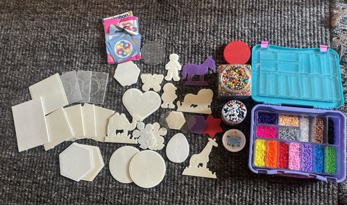 Huge bundle joblot hama beads - huge,