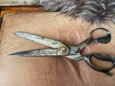 ANTIQUE 13in / 35cms TAILORS