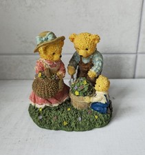 Lovable Teddies by Avon "Sarah and Theodore" - Springtime Bears