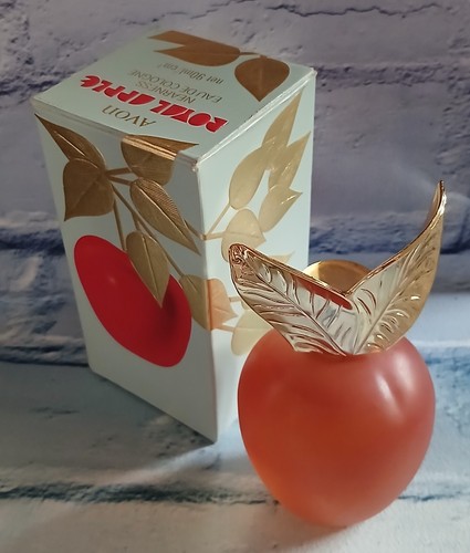 Avon vintage royal apple - avon,