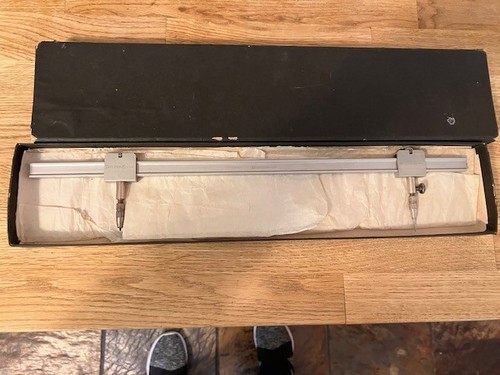 Vintage bruning beam - vintage, compass