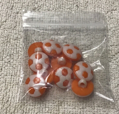 Football novelty buttons - 10,
