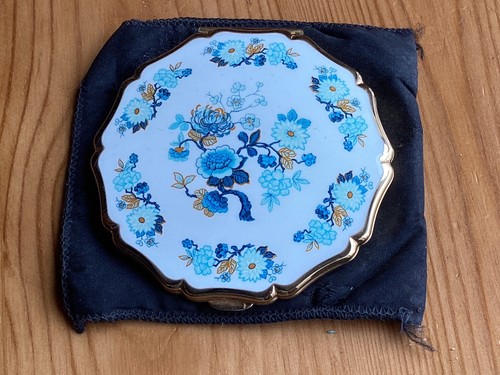 Vintage stratton powder - vintage,