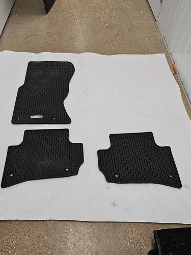 Genuine jaguar pace rubber - jaguar,