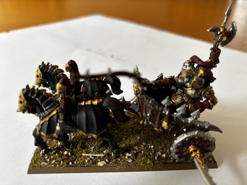 Chaos chariot warhammer - chariot,