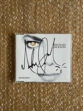 Michael Jackson Autograph On