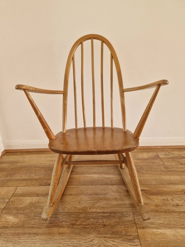Ercol rocking chair with - rocking,