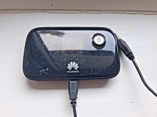Huawei e5776s mobile wifi - mobile,