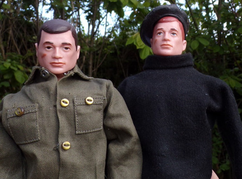 Vintage 1960s palitoy - 2, action