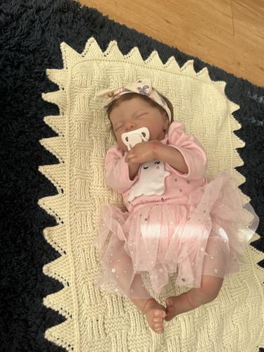 Realistic reborn baby doll - realistic,