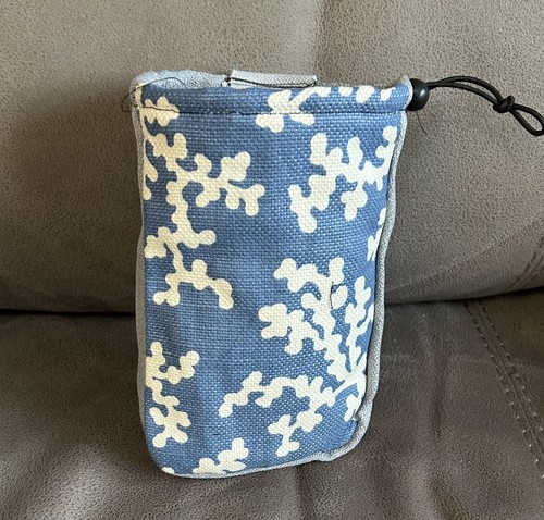 Rock climbers chalk bag - chalk,