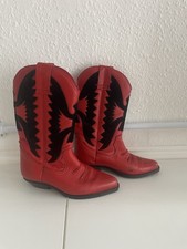 Black & Red Pattern Cowboy Mid